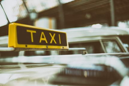 Taxiraub Hamburg - Taxifahrer ausgeraubt